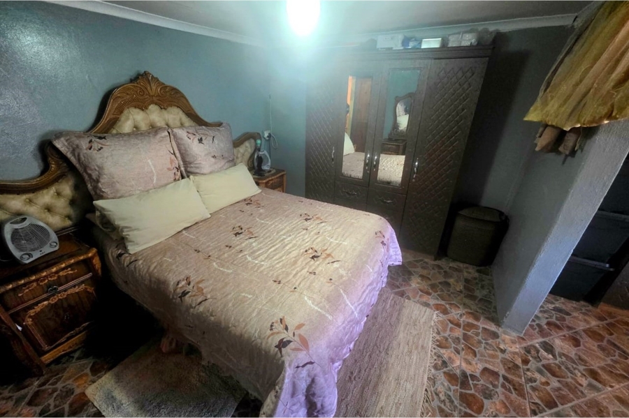 2 Bedroom Property for Sale in Roodepan Northern Cape
